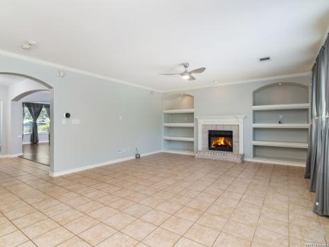 8714 Santa Fe Cove Helotes TX 78023