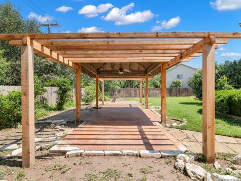 8714 Santa Fe Cove Helotes TX 78023