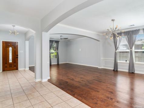 8714 Santa Fe Cove Helotes TX 78023