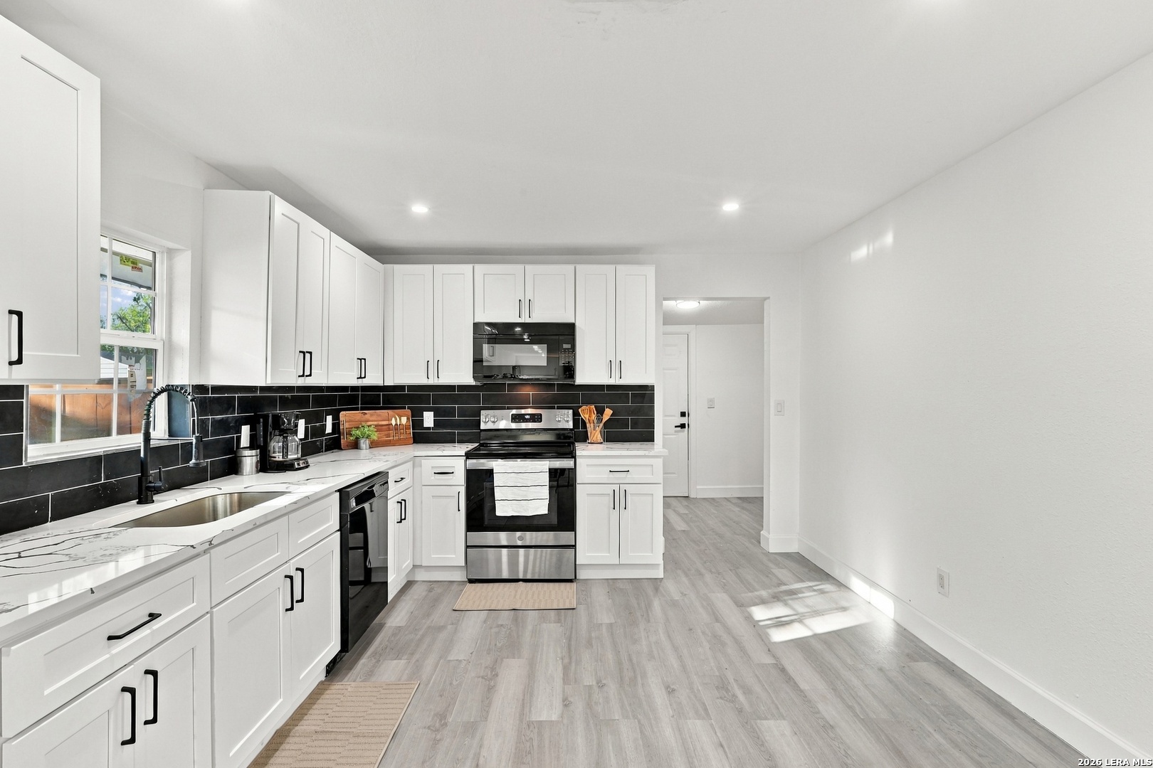 111 Barrett Avenue San Antonio TX 78214