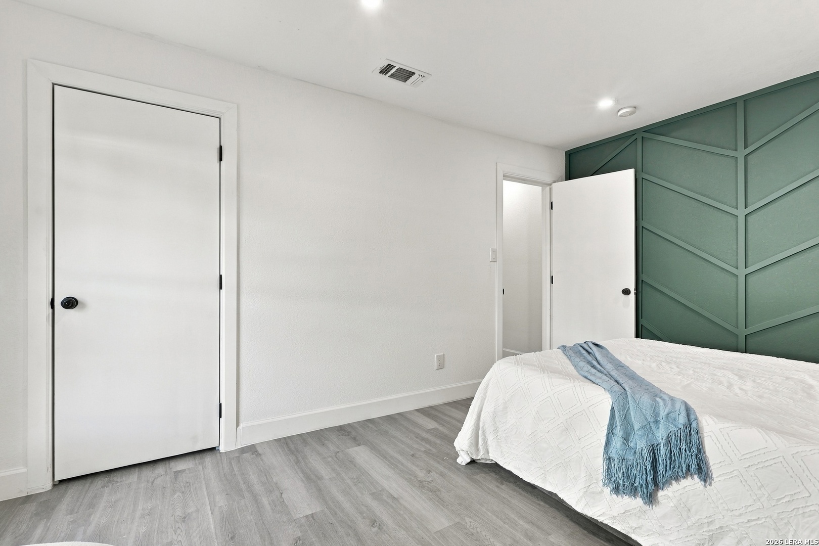 111 Barrett Avenue San Antonio TX 78214