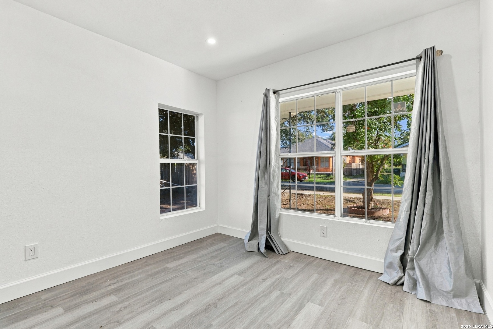 111 Barrett Avenue San Antonio TX 78214
