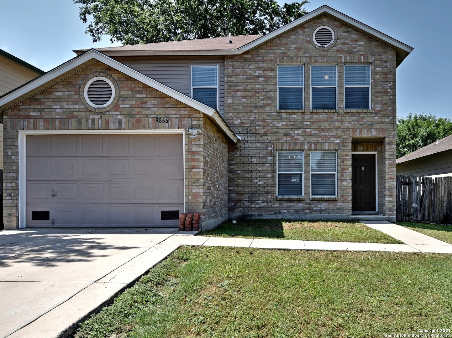 9866 Burr Press Lane San Antonio TX 78245