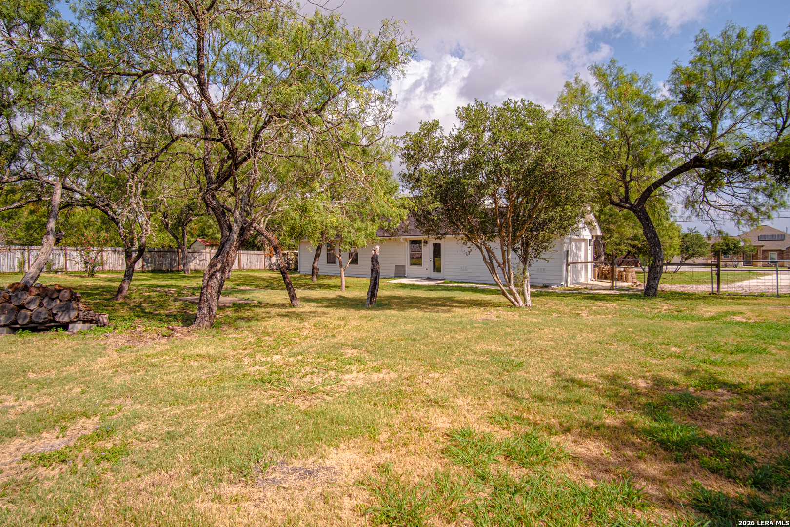 915 County Road 3822 San Antonio TX 78253