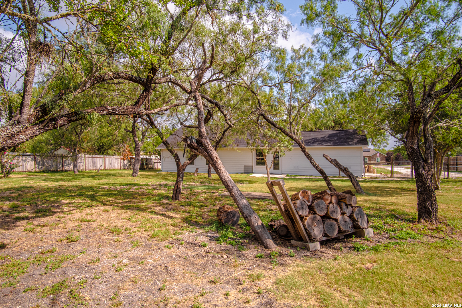 915 County Road 3822 San Antonio TX 78253