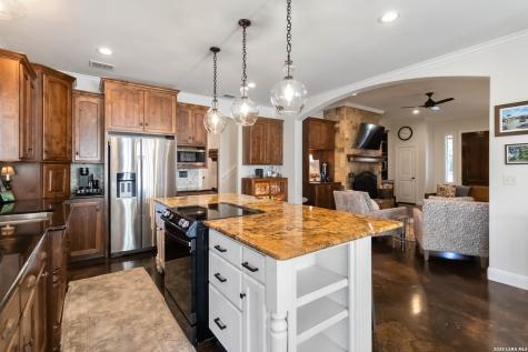 412 Elmwood Drive New Braunfels TX 78130