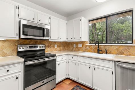 2 Woodcreek Drive Wimberley TX 78676