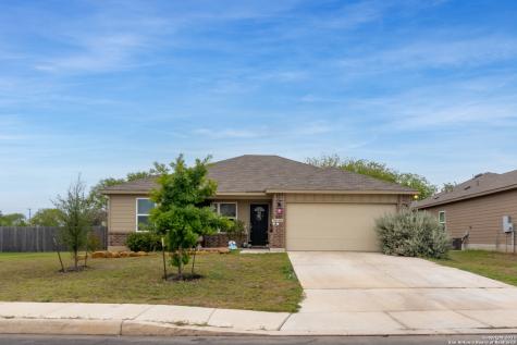 7639 Palomino Court Elmendorf TX 78112