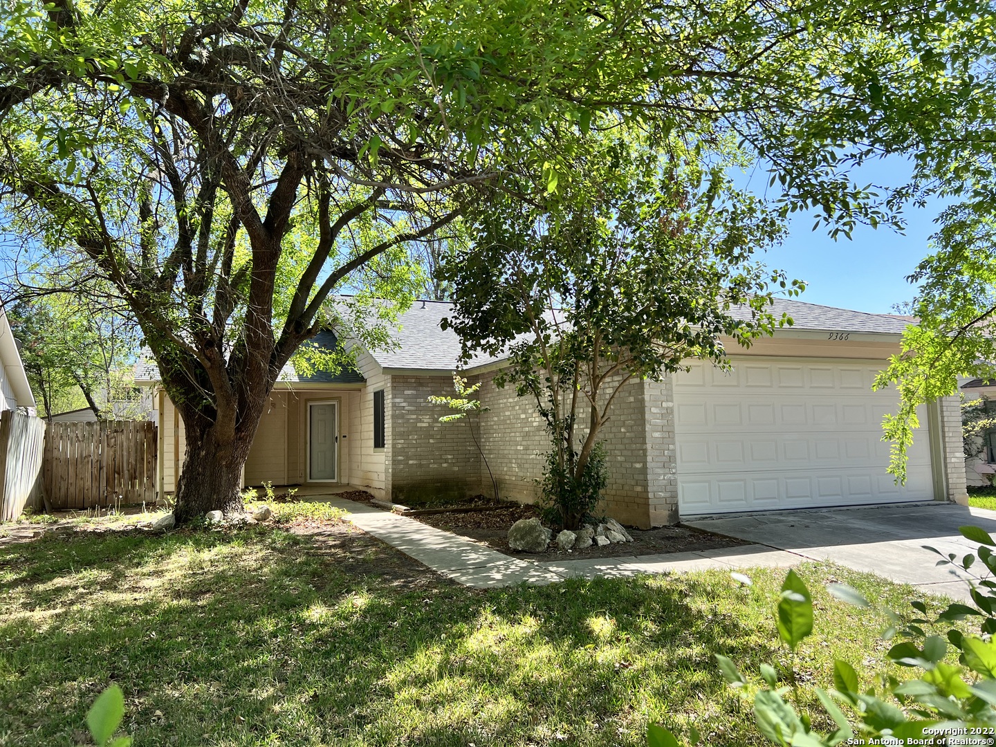 9366 Lands Point Street San Antonio TX 78250