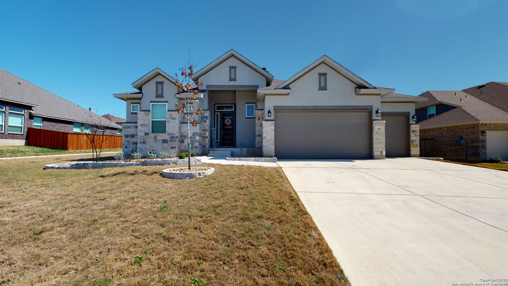 412 Street Etienne Schertz TX 78108