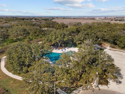 1021 Eagle Crossing Seguin TX 78155