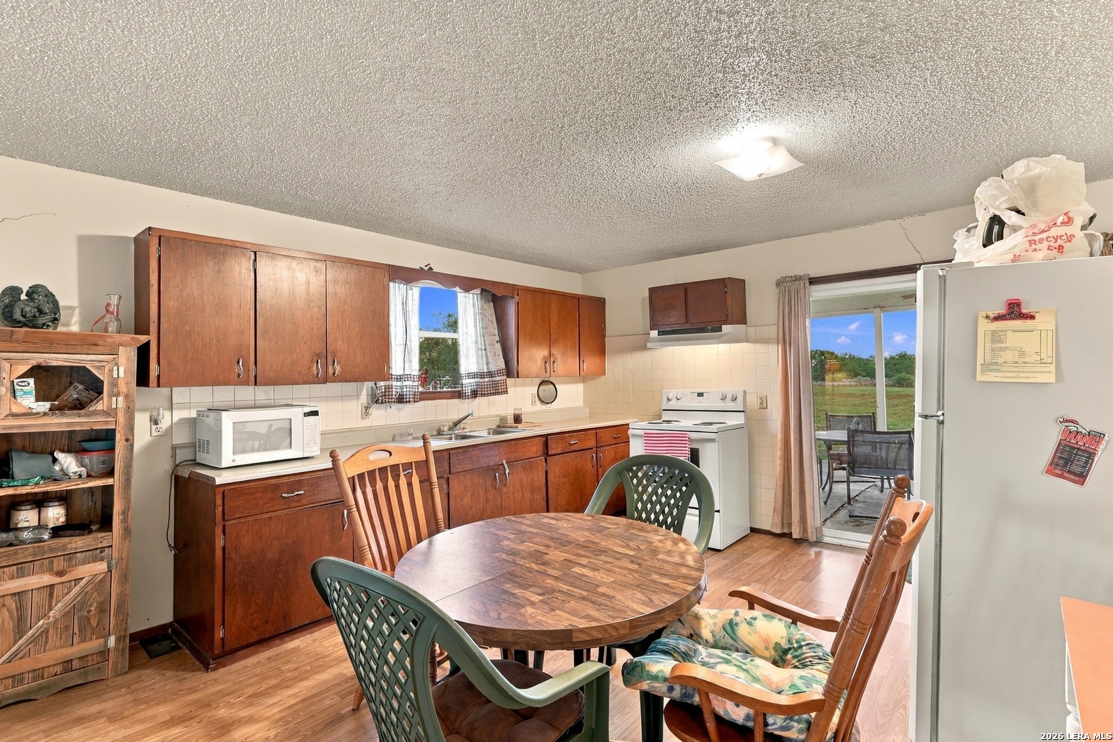 1415 Vaness Poteet TX 78065