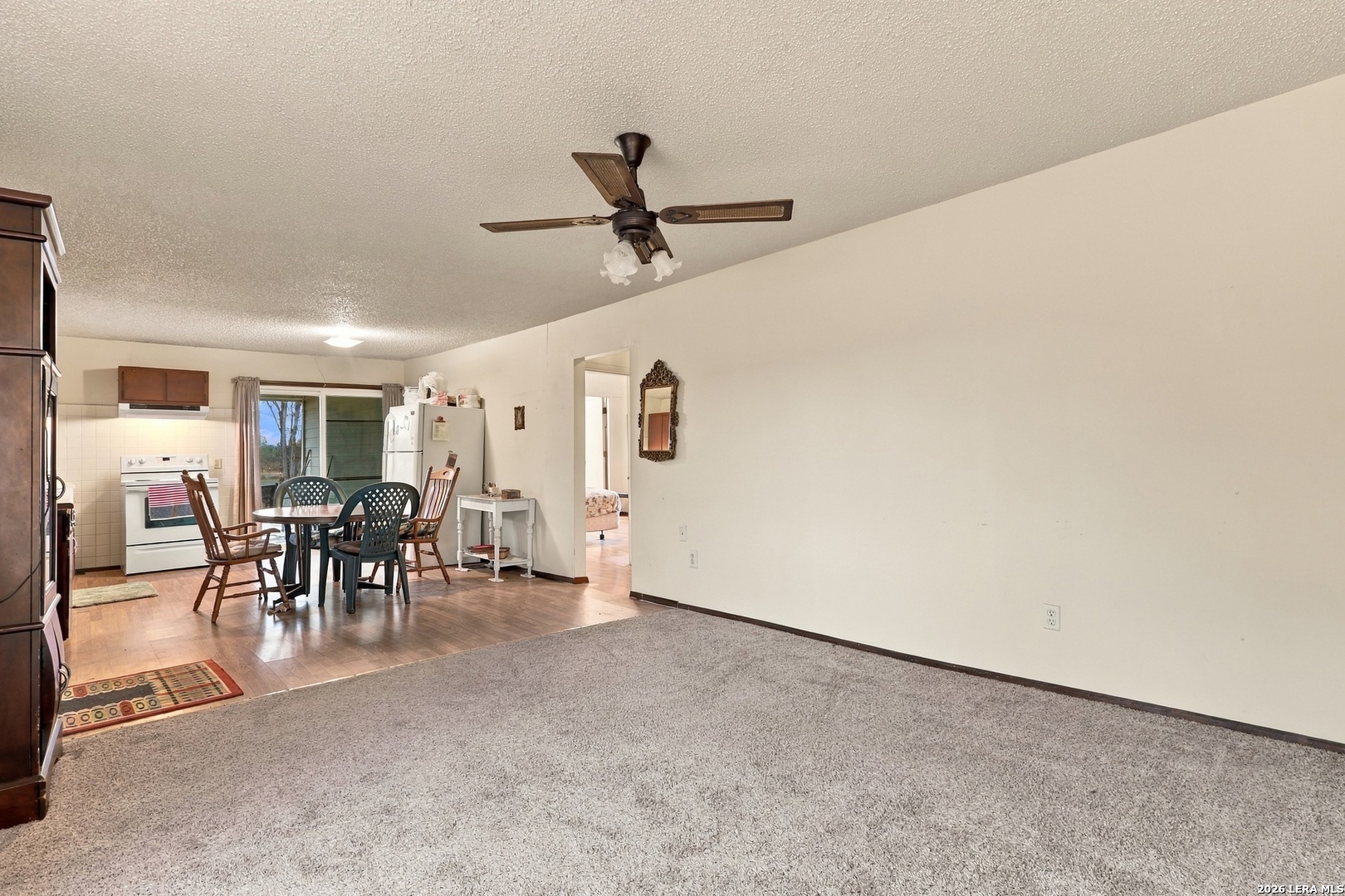 1415 Vaness Poteet TX 78065