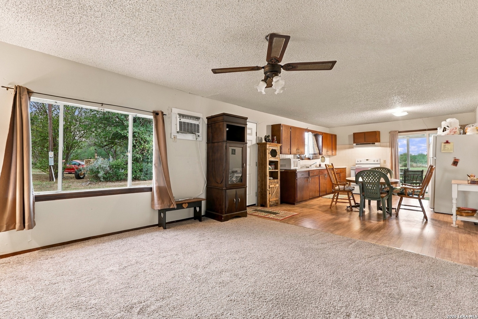 1415 Vaness Poteet TX 78065