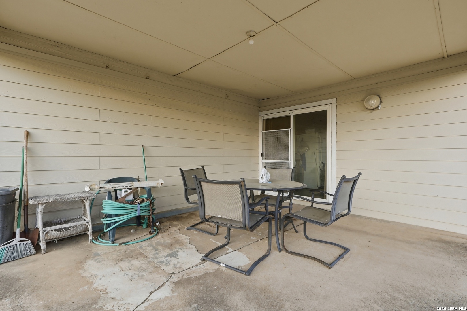 1415 Vaness Poteet TX 78065