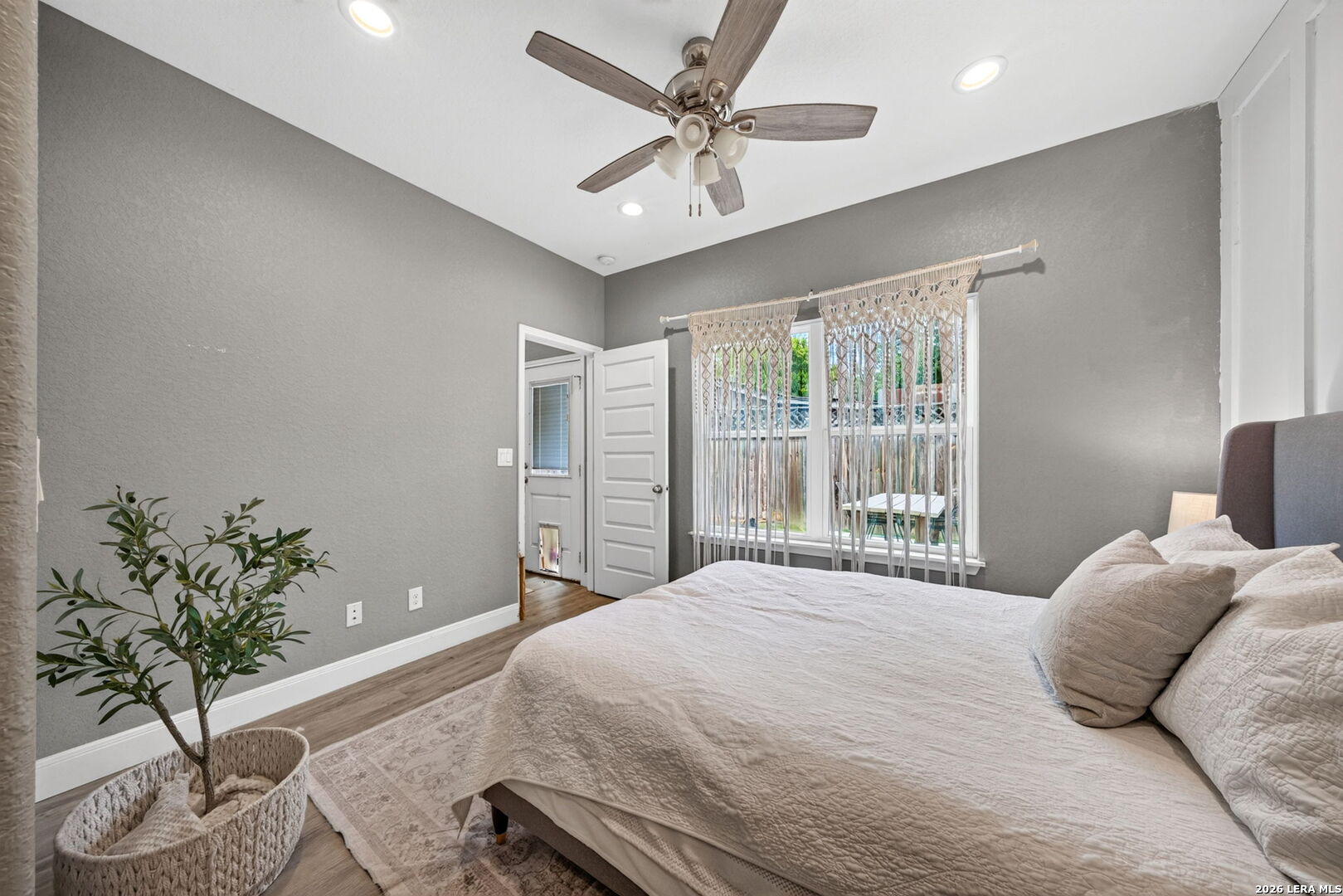 1339 Lombrano San Antonio TX 78207