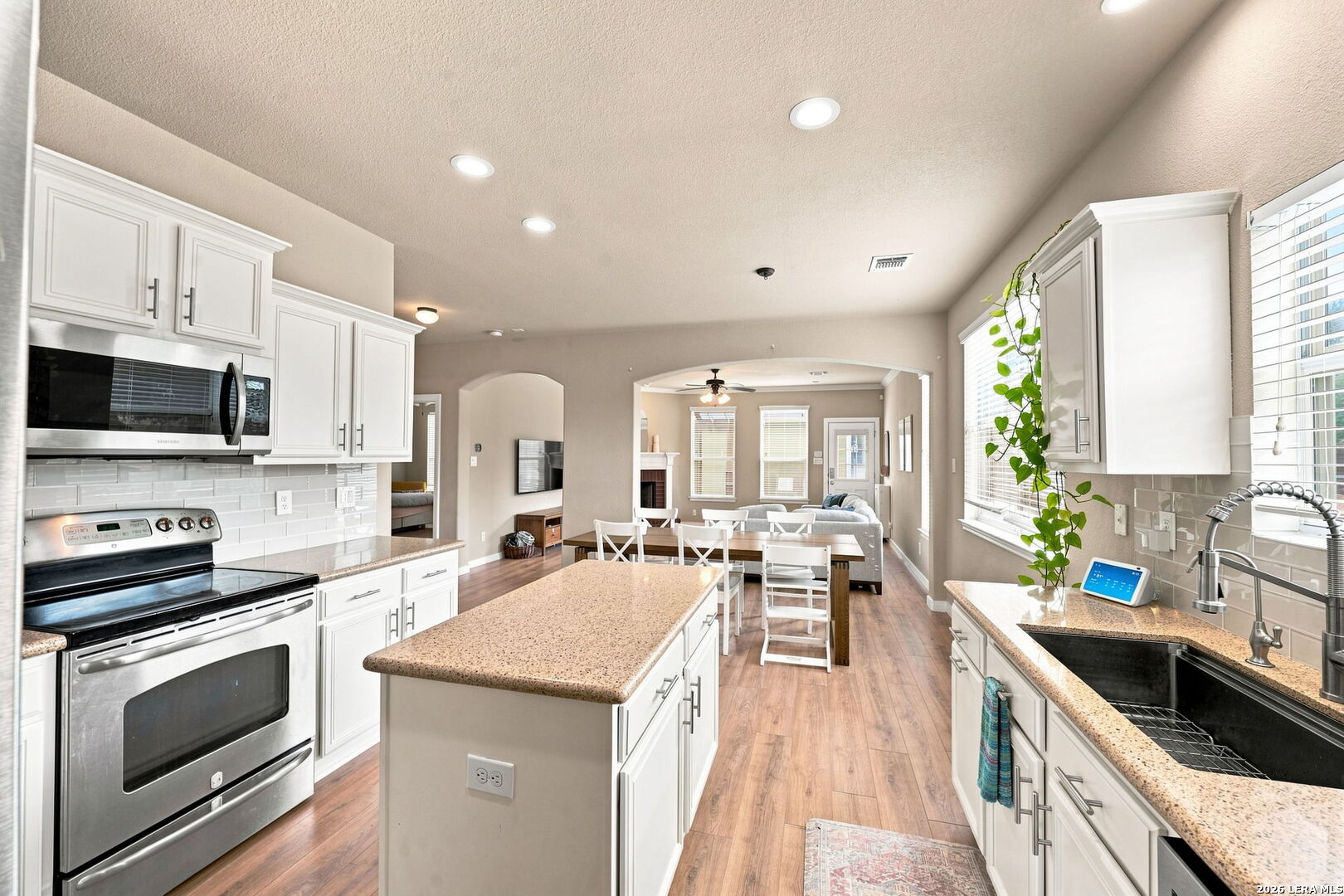 304 Tumbleweed Run Cibolo TX 78108
