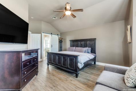 19102 E Birdsong San Antonio TX 78258