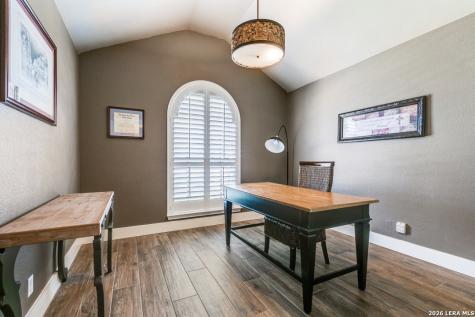 19102 E Birdsong San Antonio TX 78258