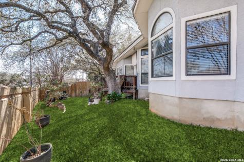 19102 E Birdsong San Antonio TX 78258