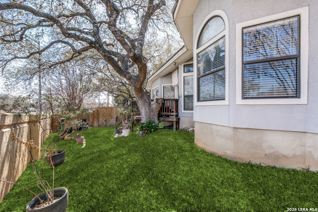 19102 E Birdsong San Antonio TX 78258