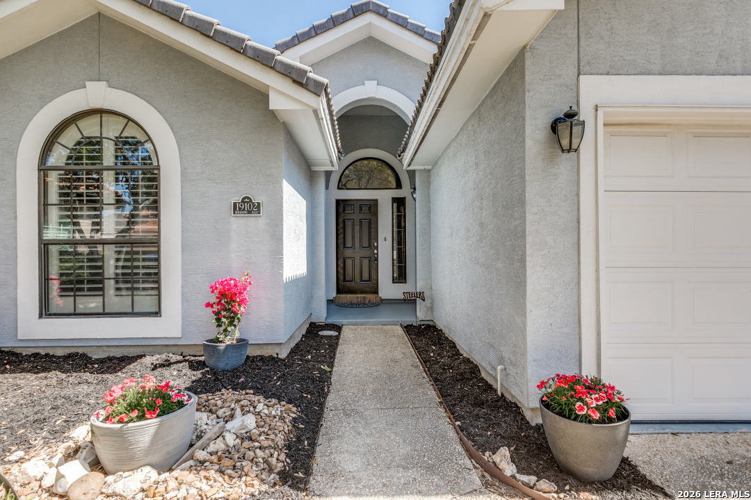 19102 E Birdsong San Antonio TX 78258
