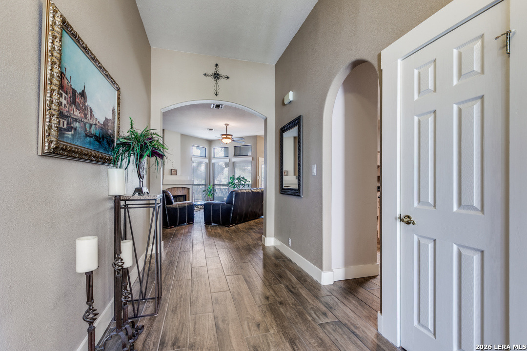 19102 E Birdsong San Antonio TX 78258