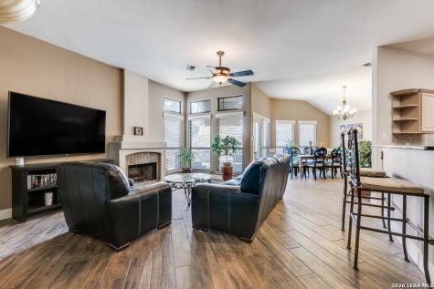 19102 E Birdsong San Antonio TX 78258