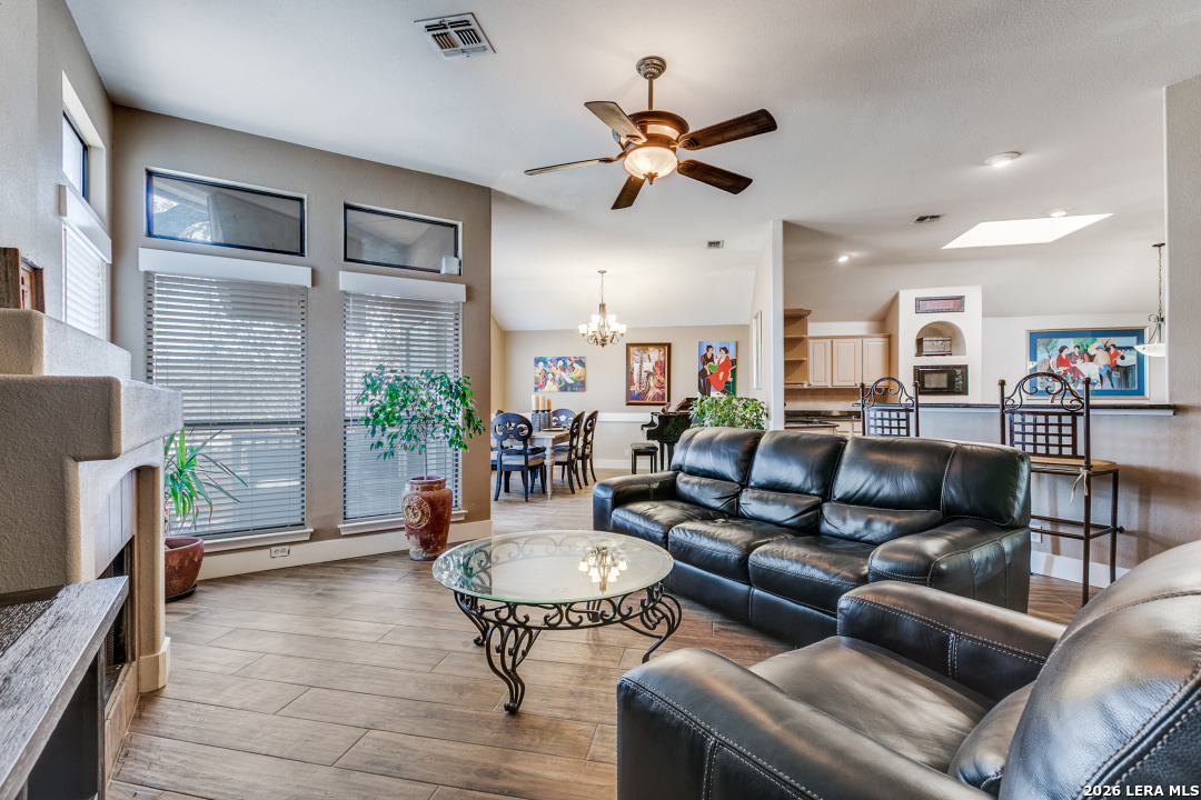 19102 E Birdsong San Antonio TX 78258