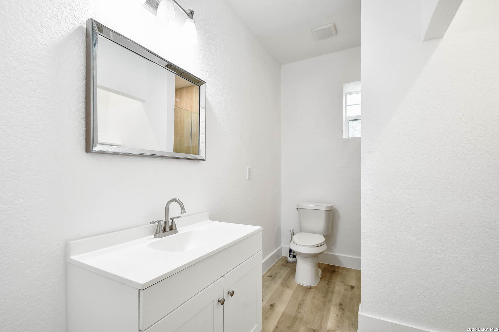 911 W Wildwood Drive San Antonio TX 78201