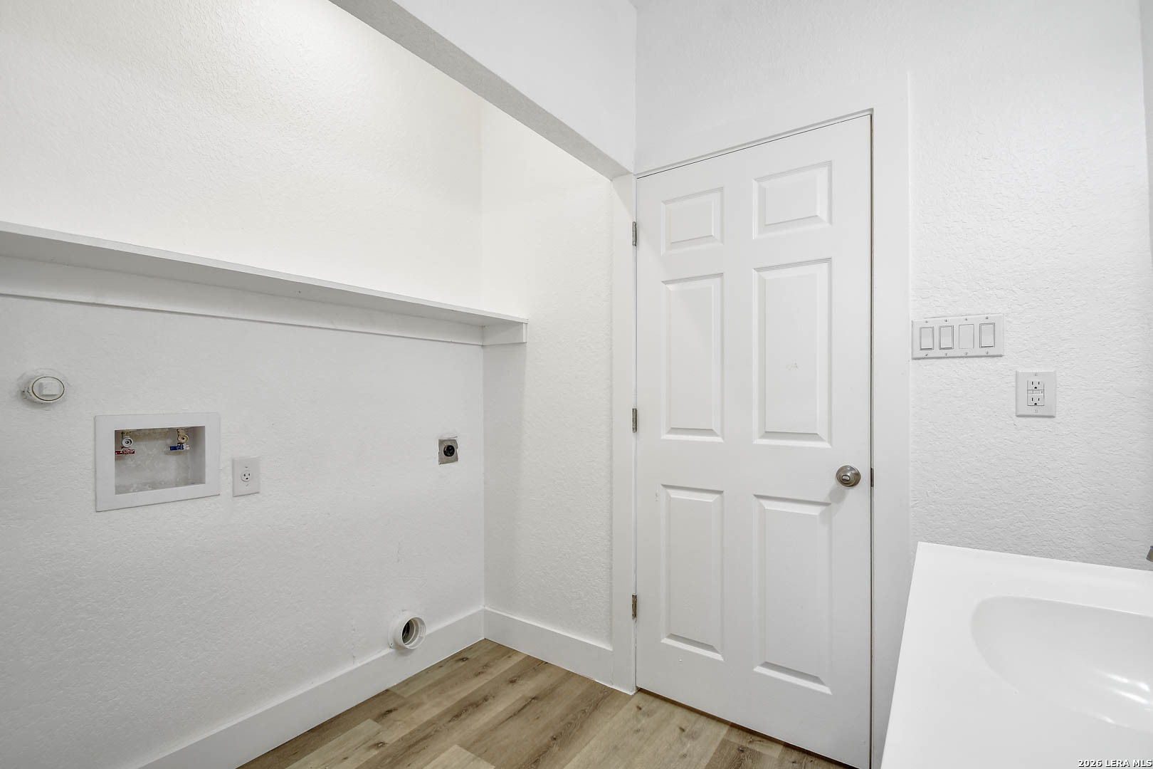 911 W Wildwood Drive San Antonio TX 78201