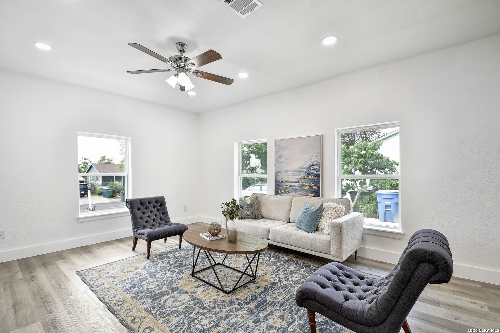 911 W Wildwood Drive San Antonio TX 78201