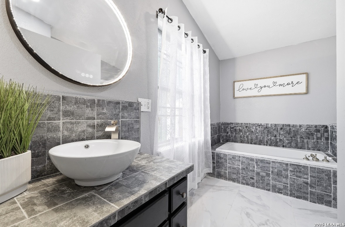 118 Simler San Antonio TX 78227