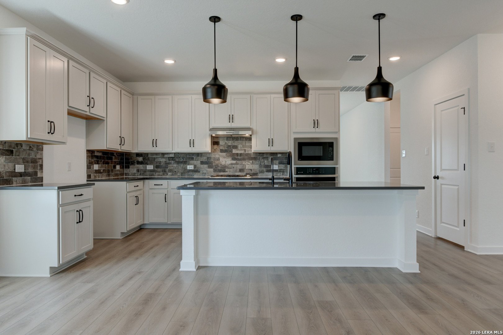 14223 Wolf View San Antonio TX 78252
