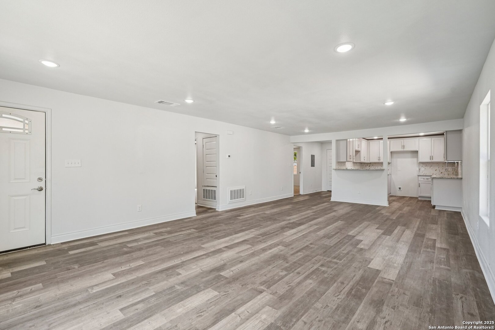 943 San Eduardo San Antonio TX 78237