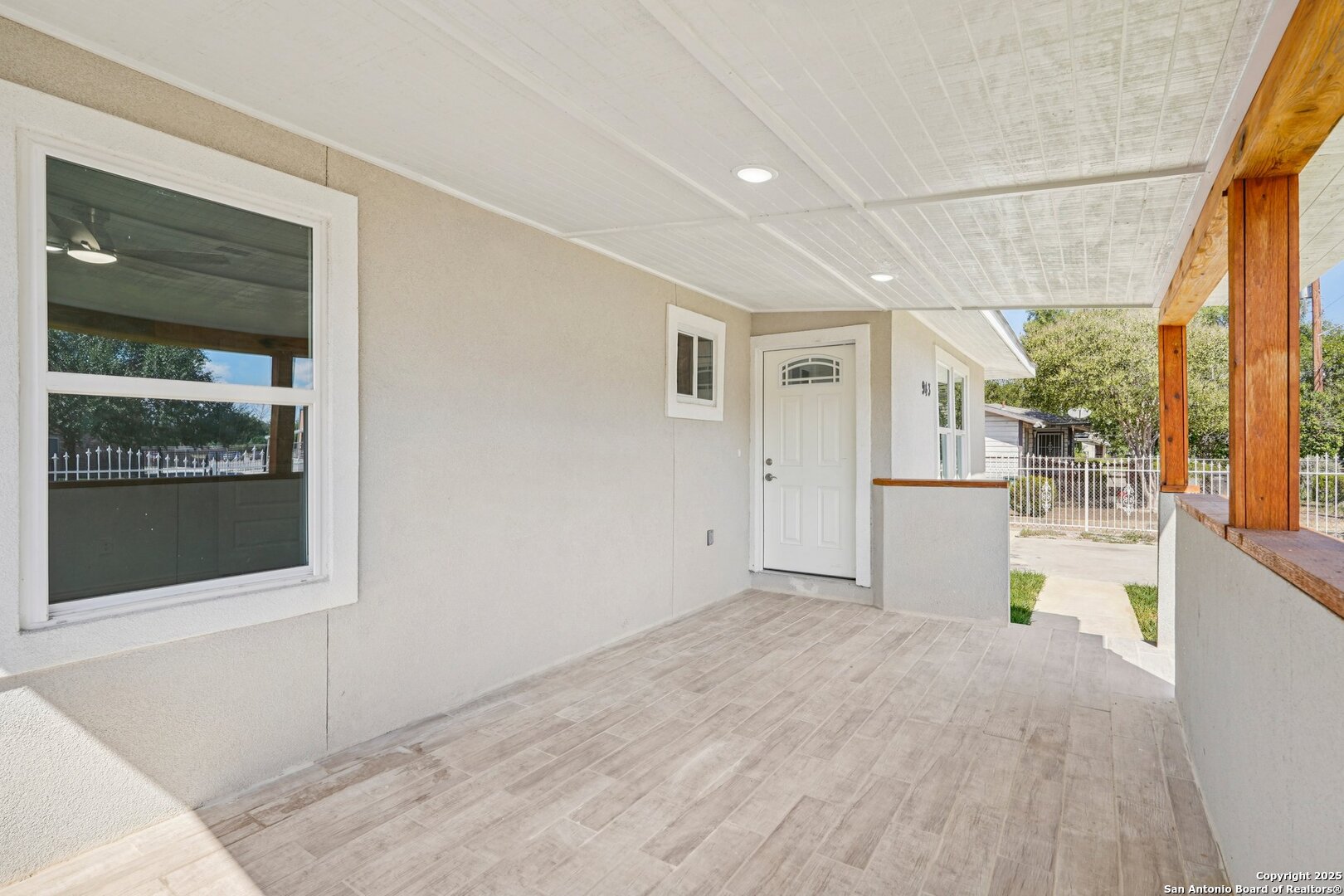 943 San Eduardo San Antonio TX 78237