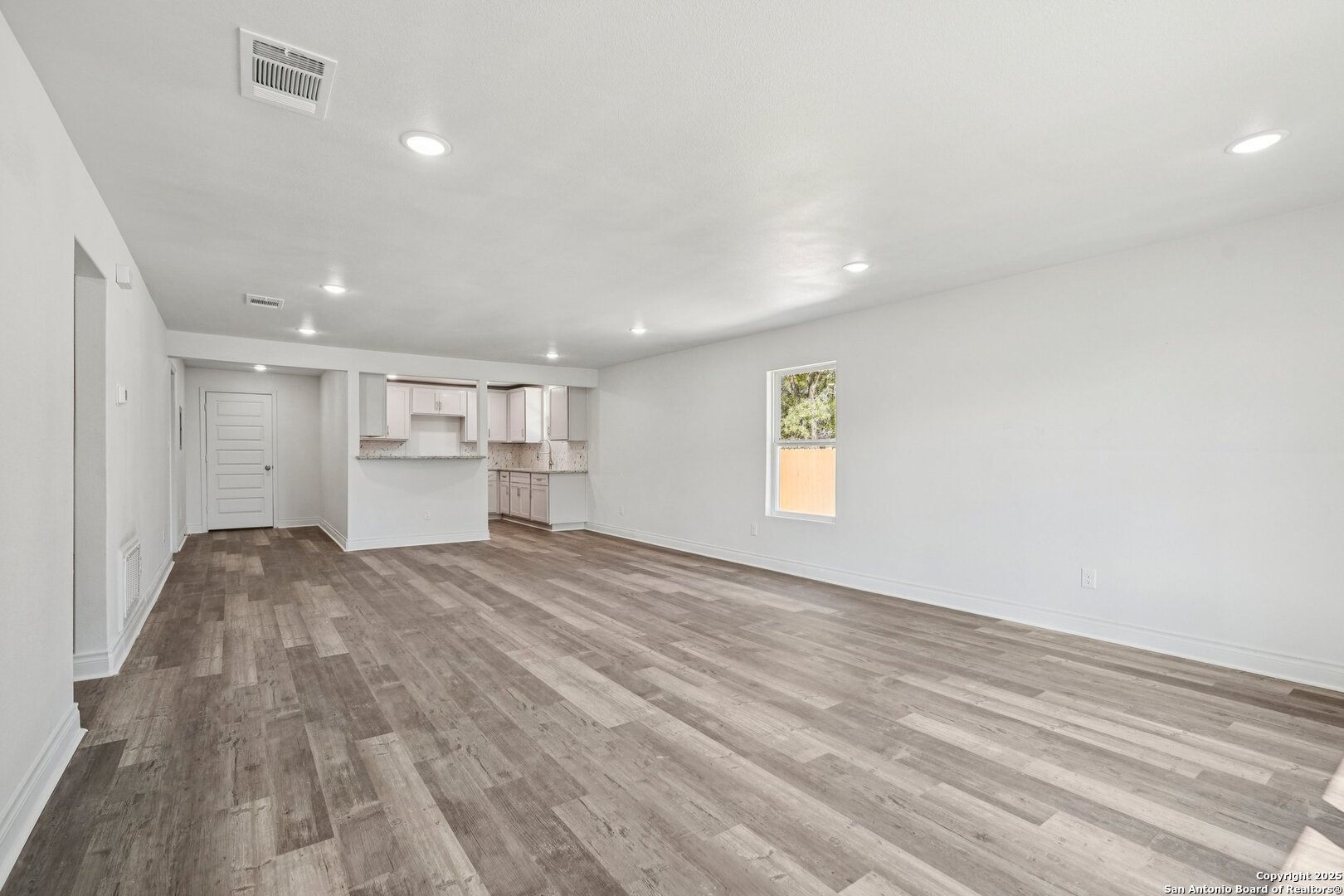 943 San Eduardo San Antonio TX 78237