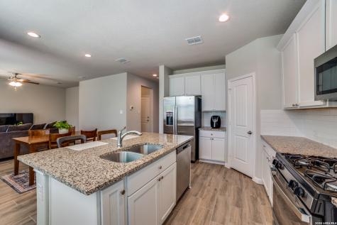1529 Stony Island Drive San Antonio TX 78245