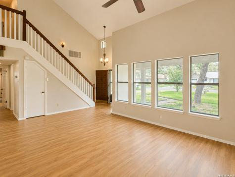 9307 Woodheather Street San Antonio TX 78254