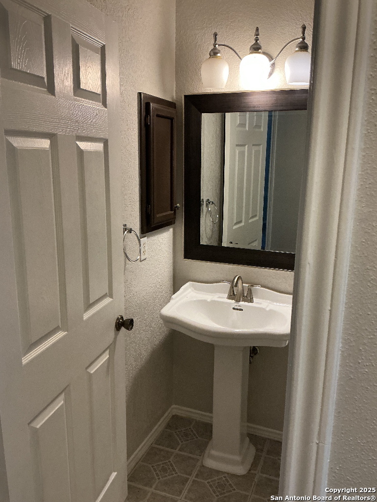 9307 Woodheather Street San Antonio TX 78254