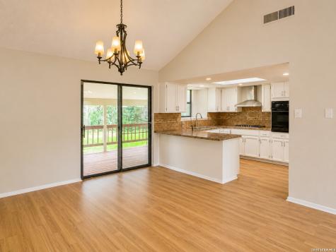 9307 Woodheather Street San Antonio TX 78254