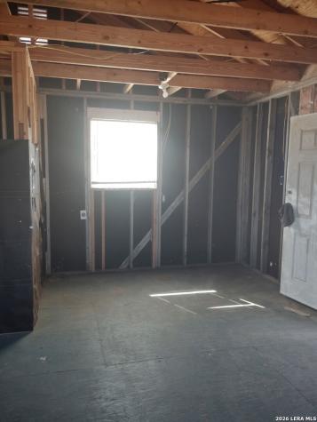 2074 County Road 306 Floresville TX 78114