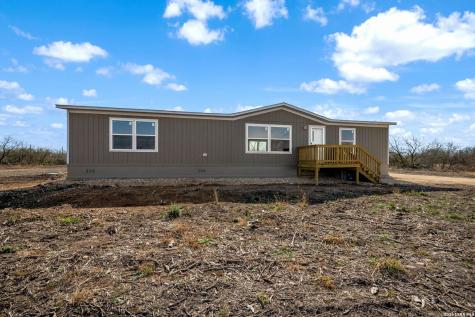 224 Private Road 4656 Hondo TX 78861