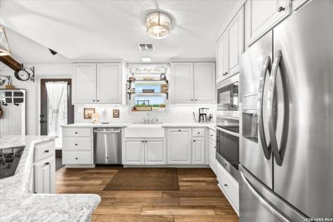 977 Private Road 1688 Moore TX 78057
