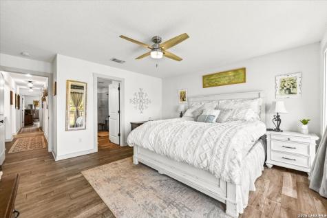 977 Private Road 1688 Moore TX 78057