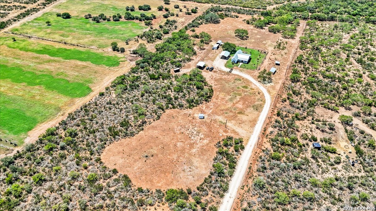 977 Private Road 1688 Moore TX 78057