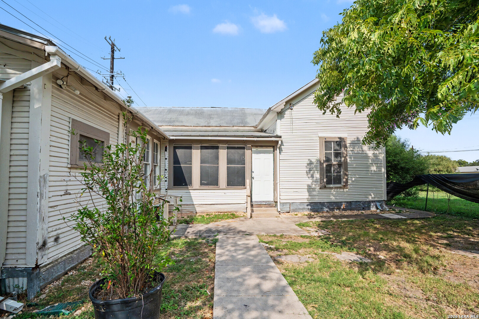 11609 Castro Lacoste TX 78039