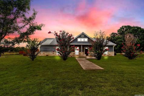 14805 Ladd Road Atascosa TX 78002