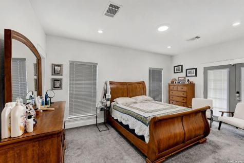 14805 Ladd Road Atascosa TX 78002