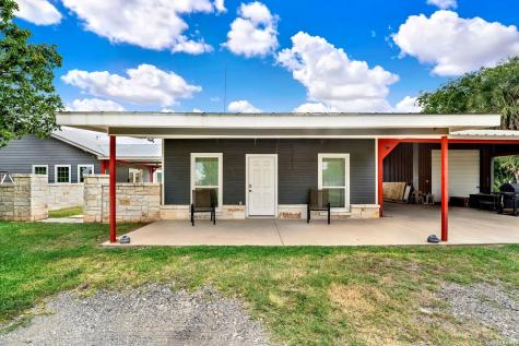 14805 Ladd Road Atascosa TX 78002